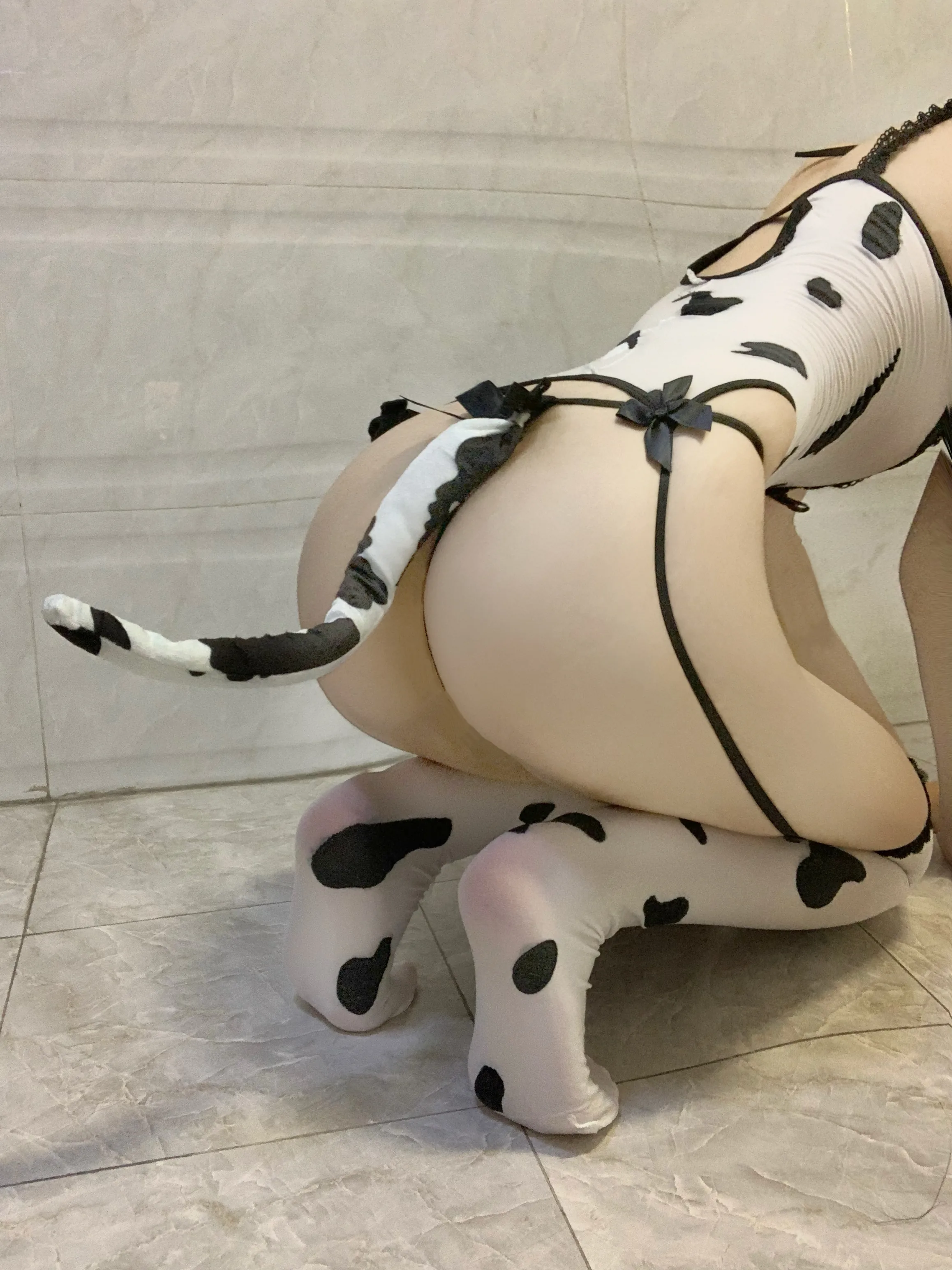 相扑猫 – 一根绳+小尾巴一翘一翘 20P